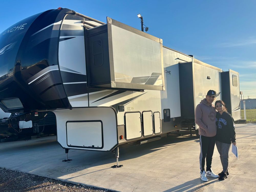 Another Happy Camper Hits the Road! Congratulations to the Cobos family on your 2021 Keystone Avalanche 378BH luxury fifth wheel!